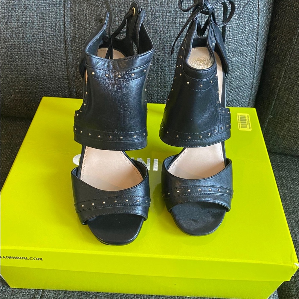 Vince Camuto heels